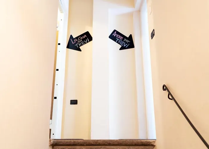 Magenta Collection Crociferi 3 * روما